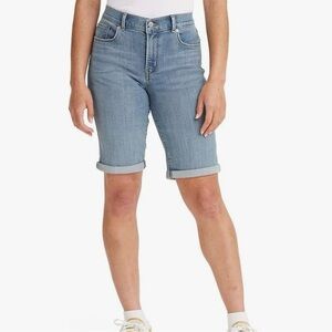 LEVI’S Blue Light Wash Cuffed Bermuda Jean Shorts NEW 31